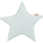 Ein weiches KraftKids Sternkissen aus grünem Musselin mit goldenen Punkten und kleinem Stoffetikett - ideal als personalisiertes Accessoire fürs Kinderzimmer, präsentiert vor weißem Hintergrund.